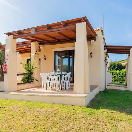 Spacious With Lovely Pool *