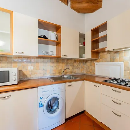 Apartman Spacious With Lovely Pool